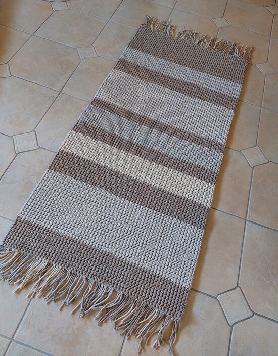 Handmade Teppich in Schwarz & Grautöne
