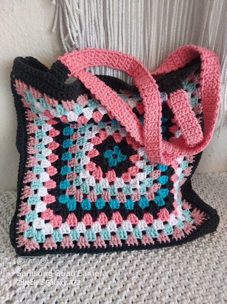 Häkel-Shopper " Retro Pop" - bunt, handgemacht im Granny-Square-Stil