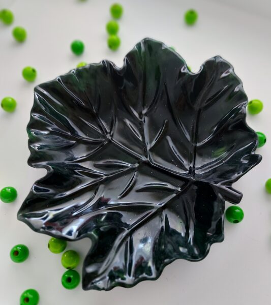 Schale aus Epoxidharz dunkelgrün